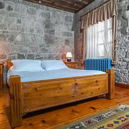 Biber Evi Assos Hotel *