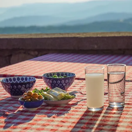 Biber Evi Assos Hotel *